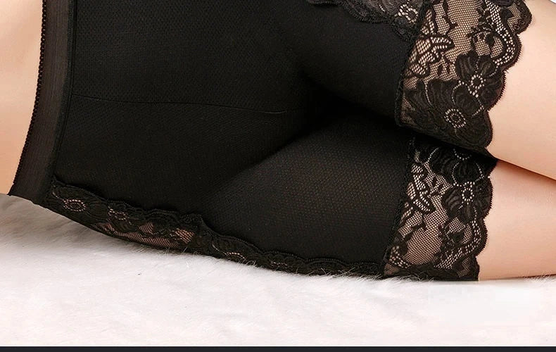 Plus Size Safety Short Pants Women Seamless Under Skirt Boxers For Women Sexy Lace Anti Chafing Boyshort Panties Underwear